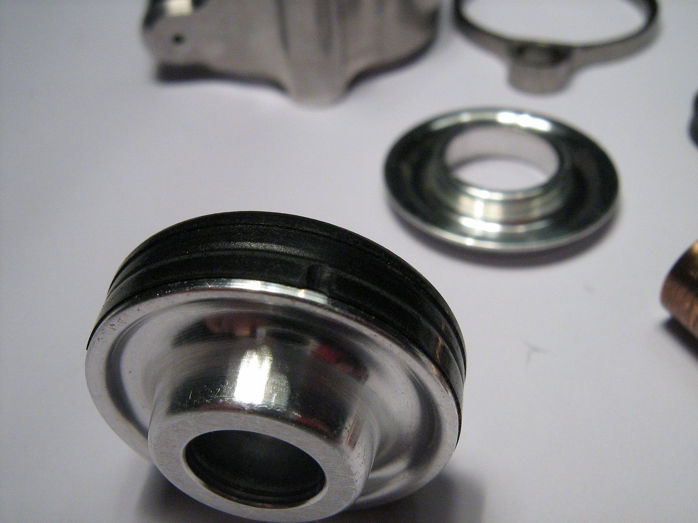 F1 Pneumatic Valve Spring, a closer look